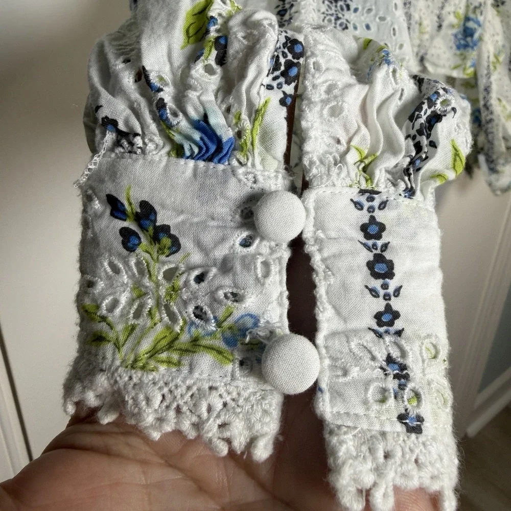 Free People Floral Printed Blossom Eyelet Blouse‎ Smocked White Combo Sz Small